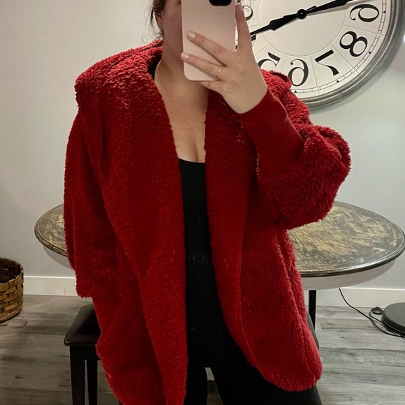 Sherpa Cardigan in Black - Picture 4 of 9